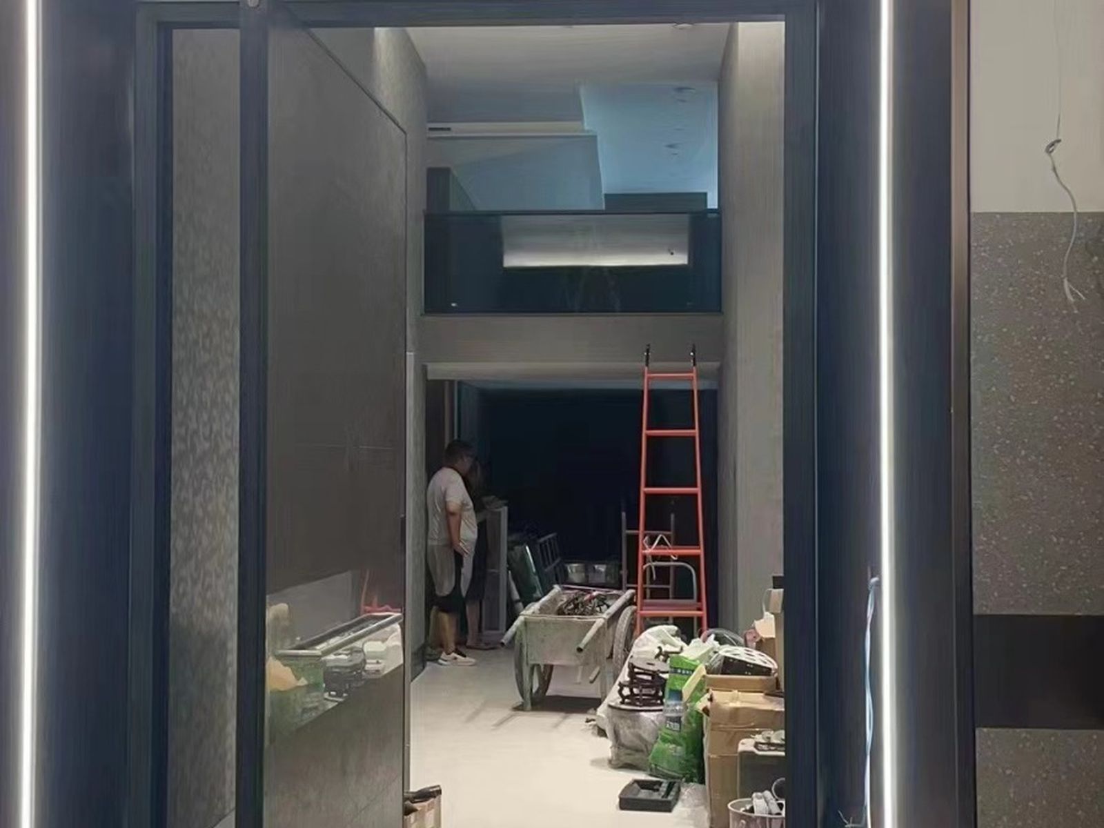 Featured image for the article: The Complete Guide to Pivot Door Manufacturing: Process, Cost & Quality